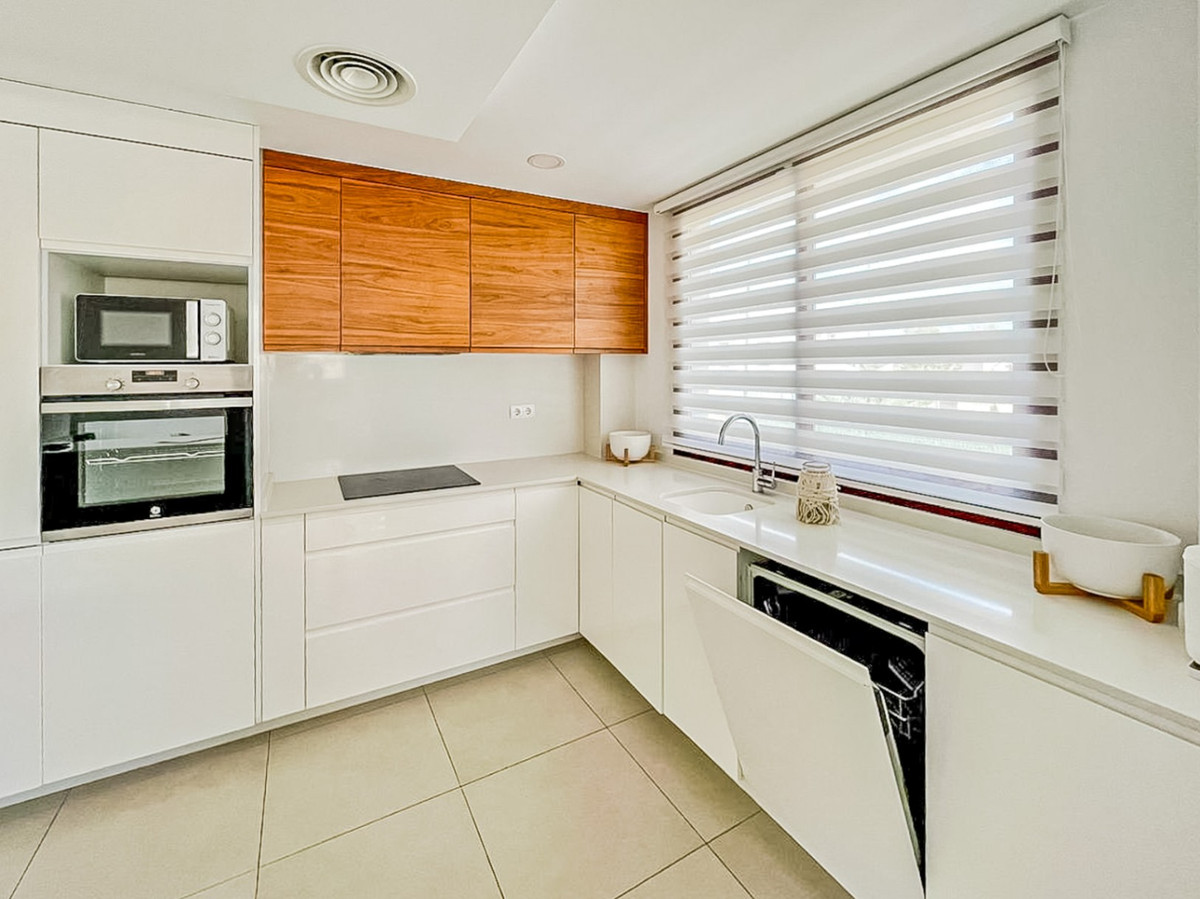 Se vende Villa - Chalet de 4 dormitorios en Costa Blanca, Alicante, España