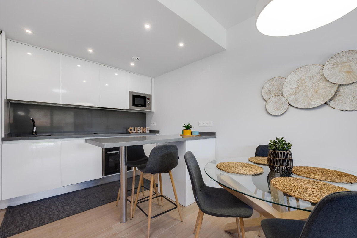 Se vende Apartamento Planta Baja de 2 dormitorios en Costa Blanca, Alicante, España