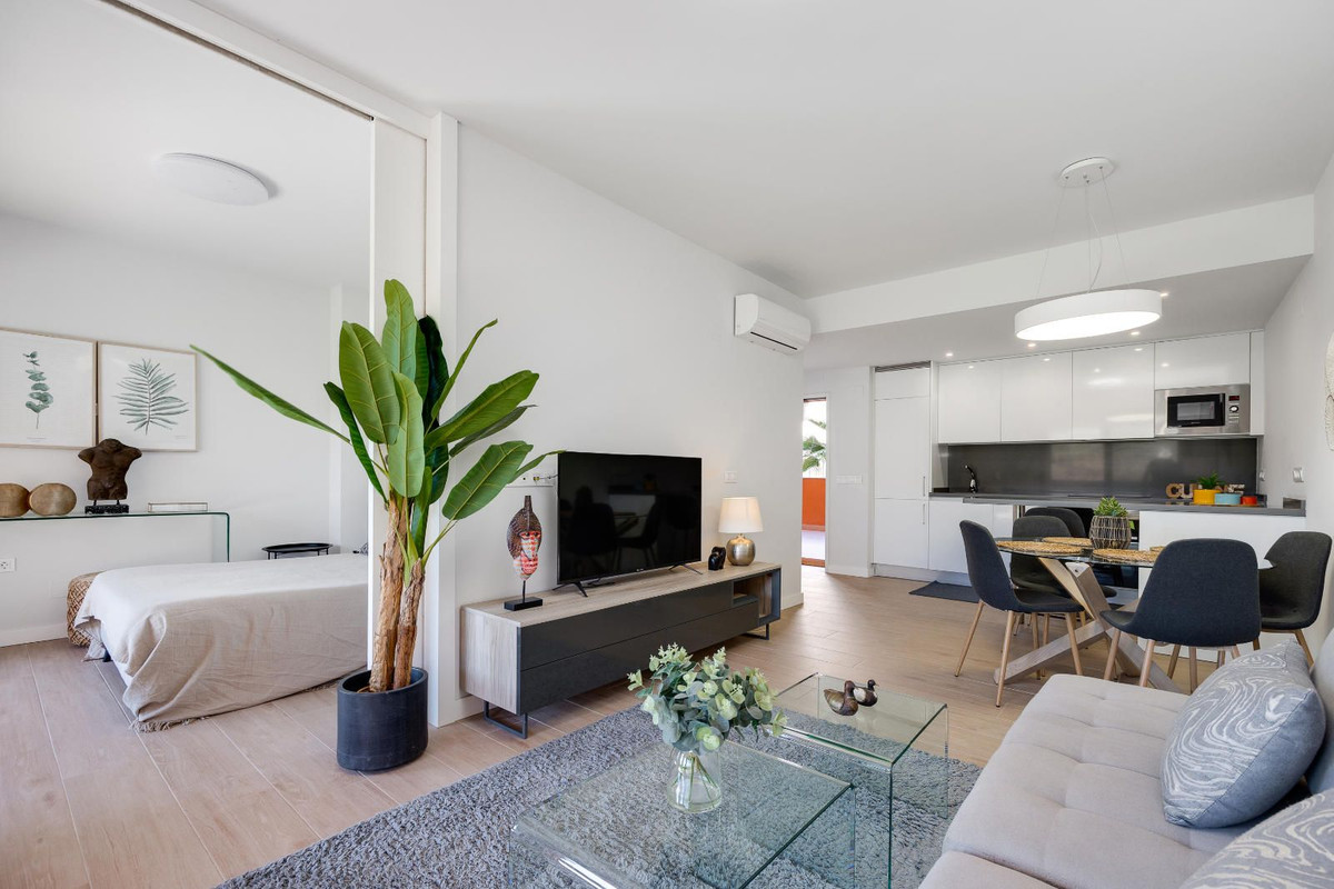 Se vende Apartamento Planta Baja de 2 dormitorios en Costa Blanca, Alicante, España