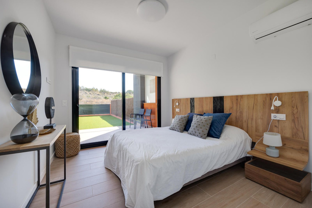 Se vende Apartamento Planta Baja de 2 dormitorios en Costa Blanca, Alicante, España