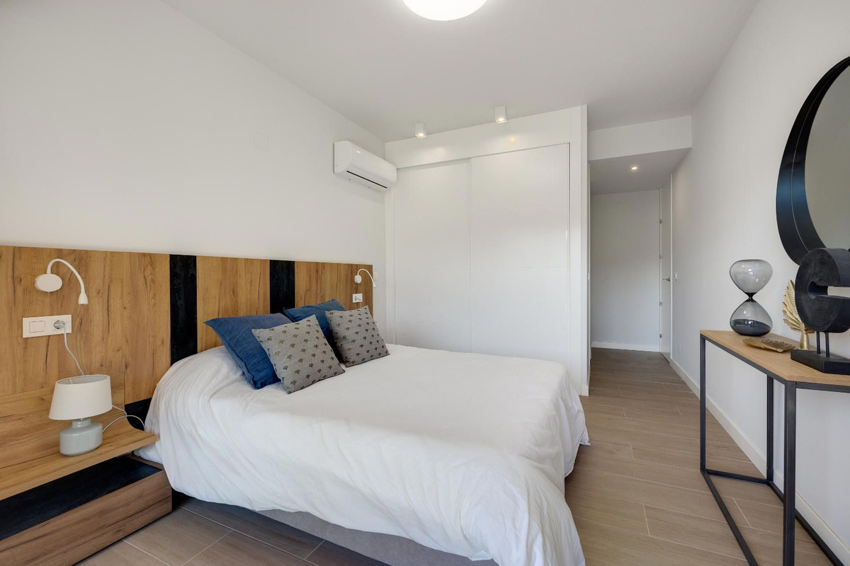 Se vende Apartamento Planta Baja de 2 dormitorios en Costa Blanca, Alicante, España