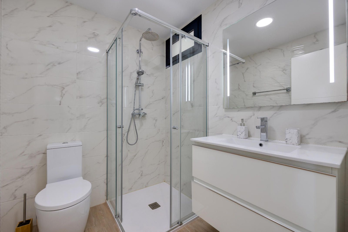 Se vende Apartamento Planta Baja de 2 dormitorios en Costa Blanca, Alicante, España