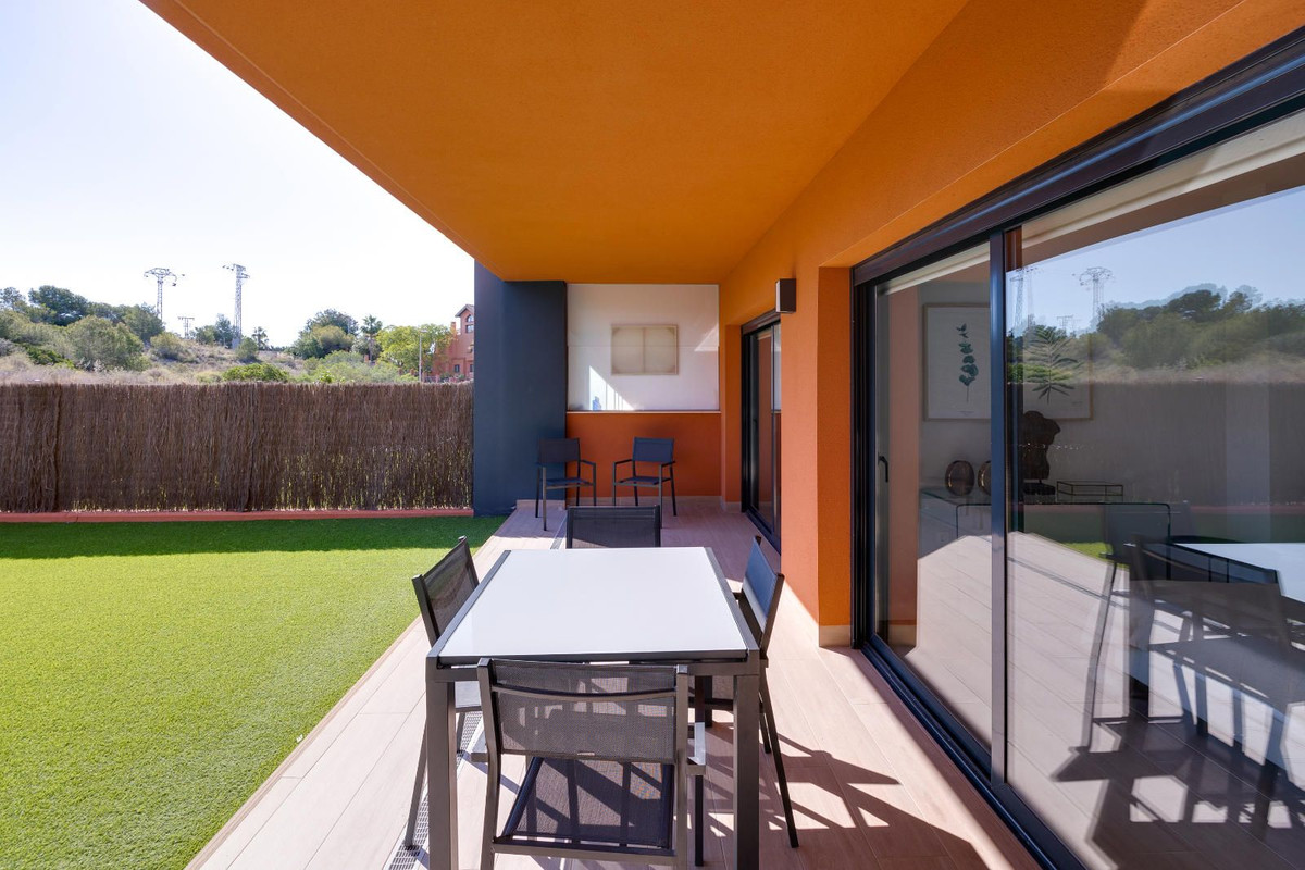 Se vende Apartamento Planta Baja de 2 dormitorios en Costa Blanca, Alicante, España