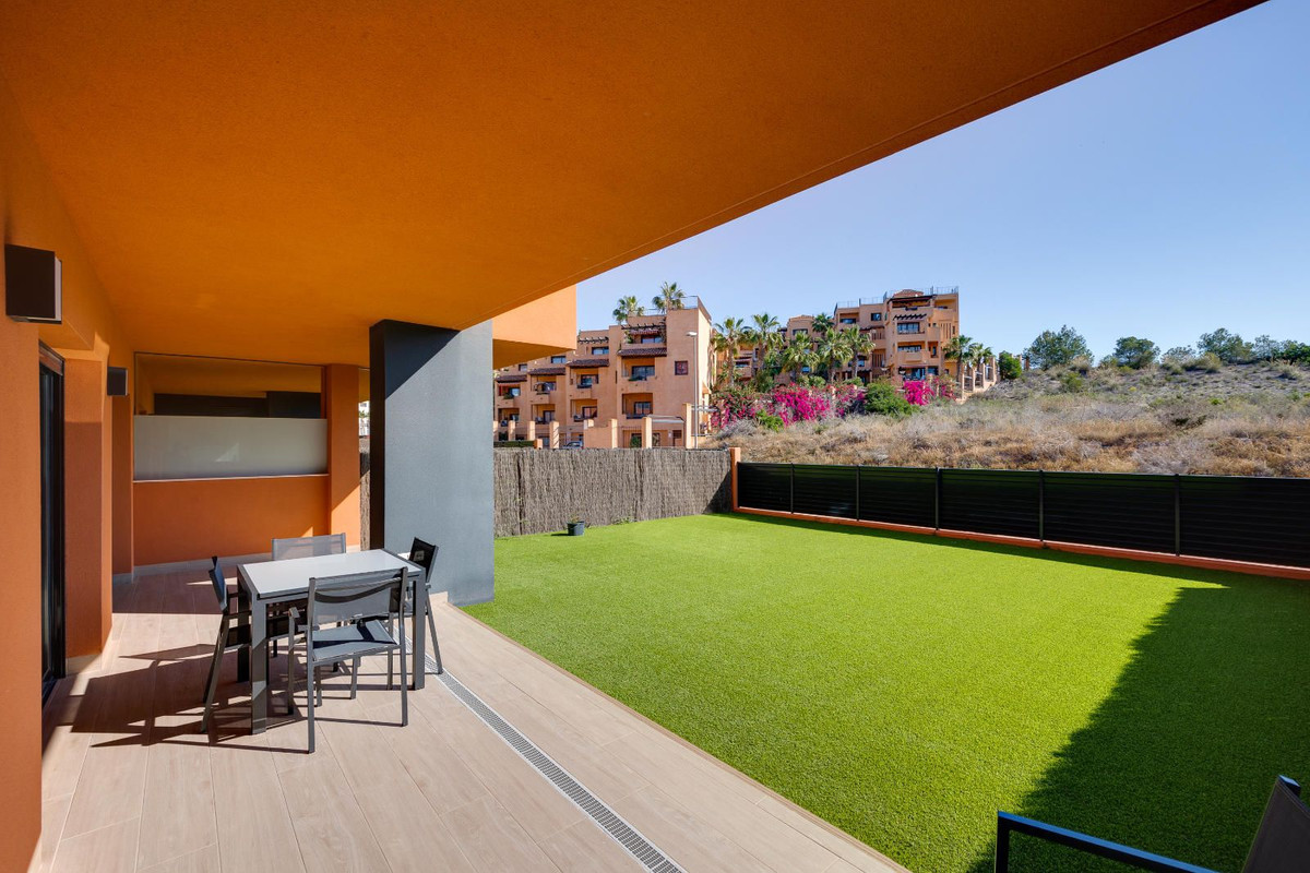 Se vende Apartamento Planta Baja de 2 dormitorios en Costa Blanca, Alicante, España