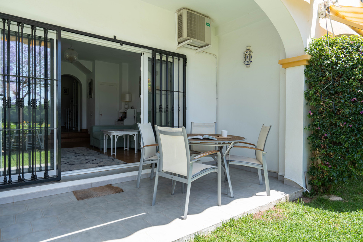 Se vende Adosada de 2 dormitorios en Costa Del Sol, Málaga, España