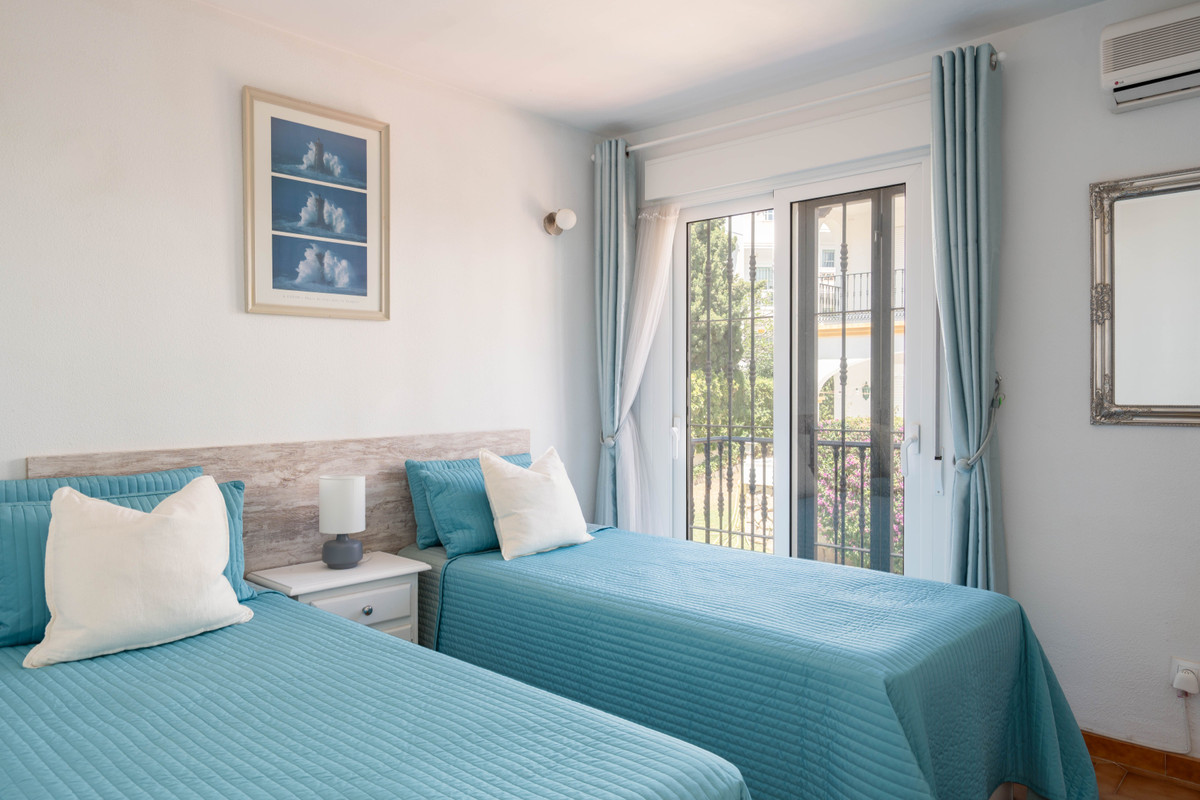 Se vende Adosada de 2 dormitorios en Costa Del Sol, Málaga, España