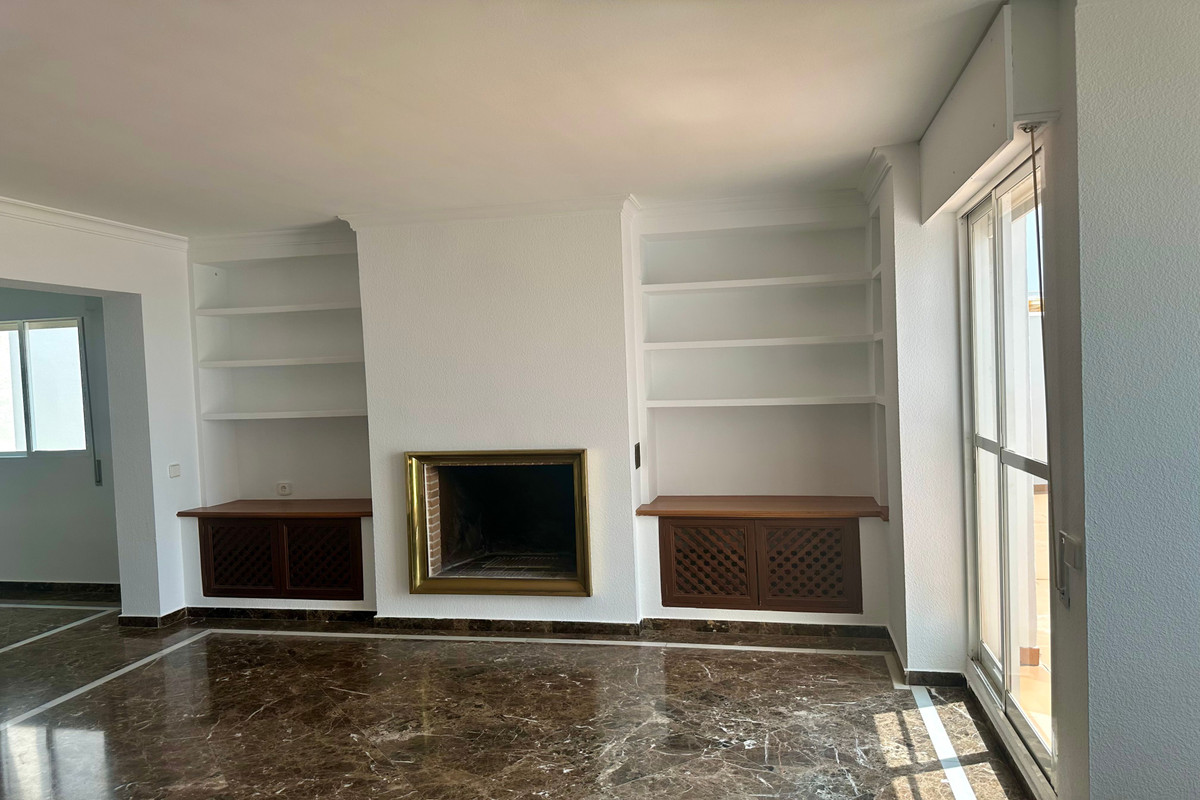 4 Bed Apartment for sale in Málaga Costa Del Sol, Málaga, Spain