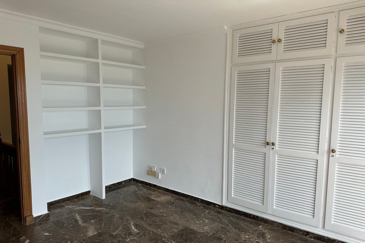 4 Bed Apartment for sale in Málaga Costa Del Sol, Málaga, Spain