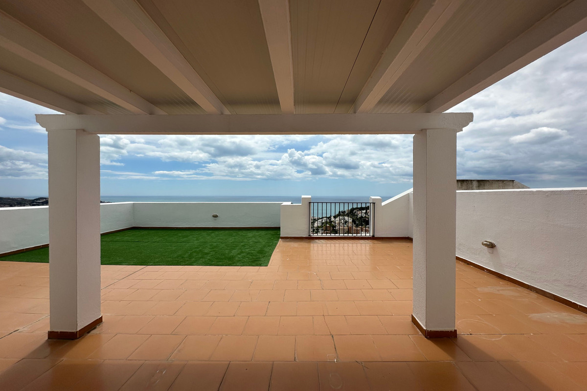 4 Bed Apartment for sale in Málaga Costa Del Sol, Málaga, Spain