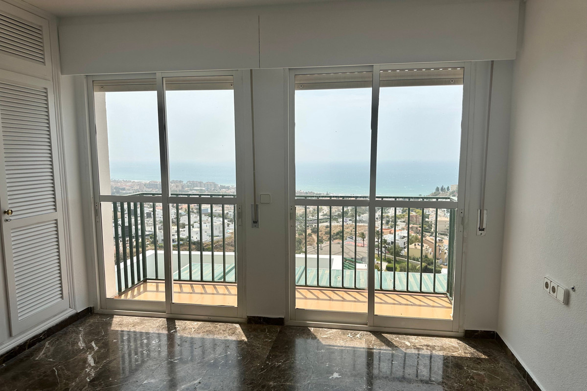 4 Bed Apartment for sale in Málaga Costa Del Sol, Málaga, Spain