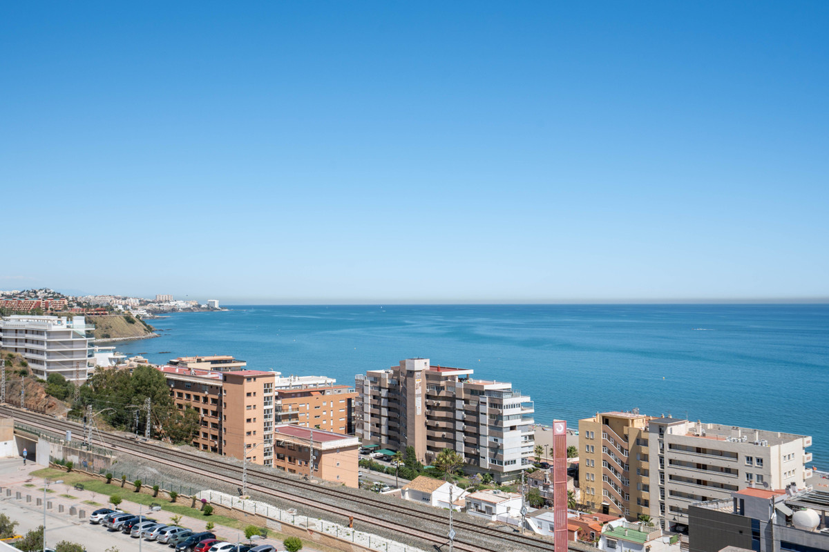 2 Bed Apartment for sale in Fuengirola Costa Del Sol, Málaga, Spain