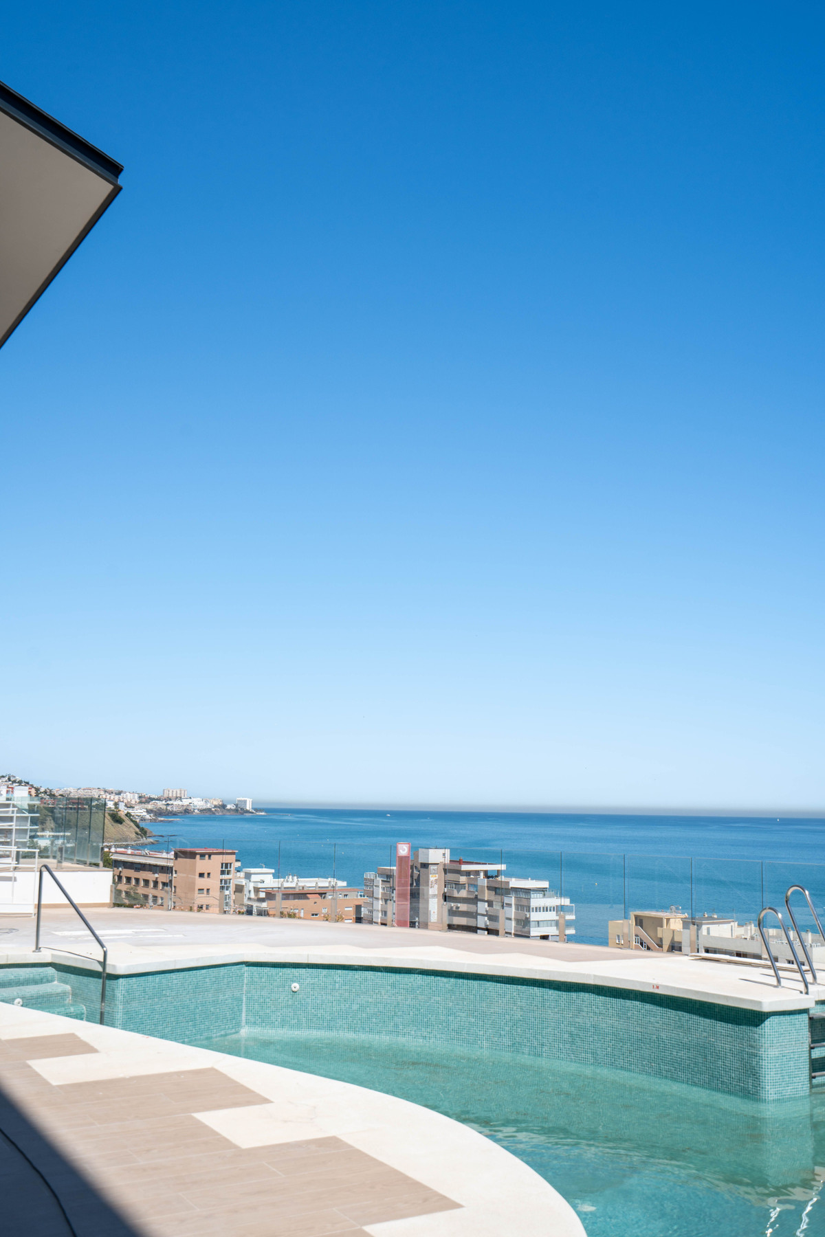 2 Bed Apartment for sale in Fuengirola Costa Del Sol, Málaga, Spain