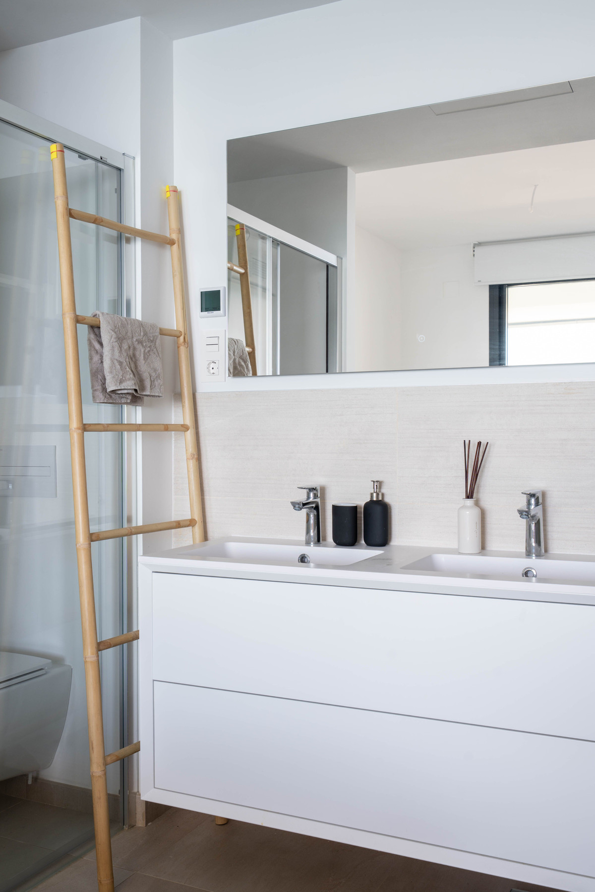 2 Bed Apartment for sale in Fuengirola Costa Del Sol, Málaga, Spain