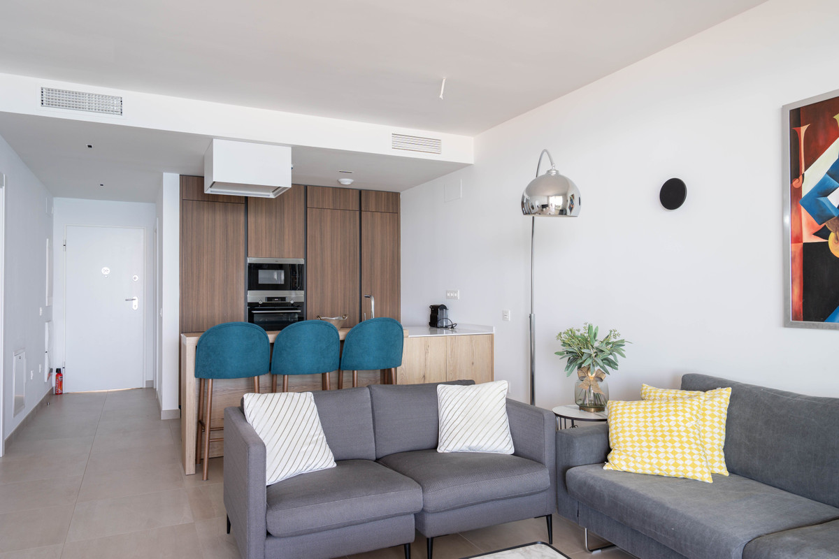 2 Bed Apartment for sale in Fuengirola Costa Del Sol, Málaga, Spain