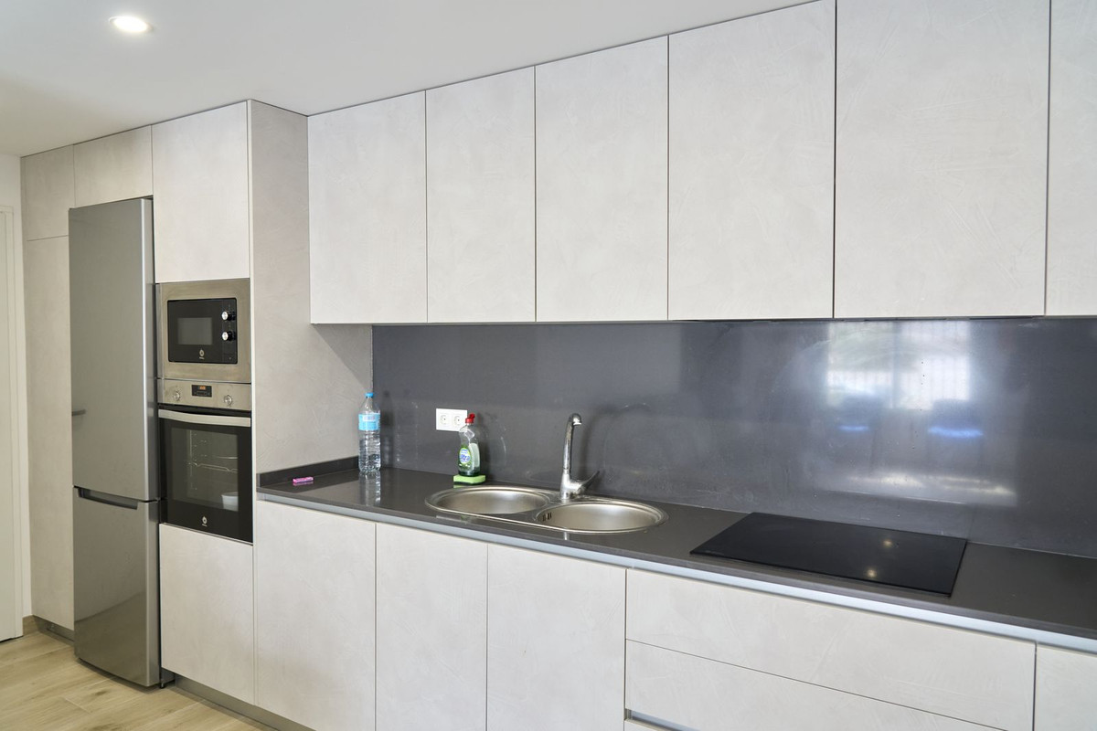 Se vende Apartamento Planta Baja de 3 dormitorios en Costa Del Sol, Málaga, España