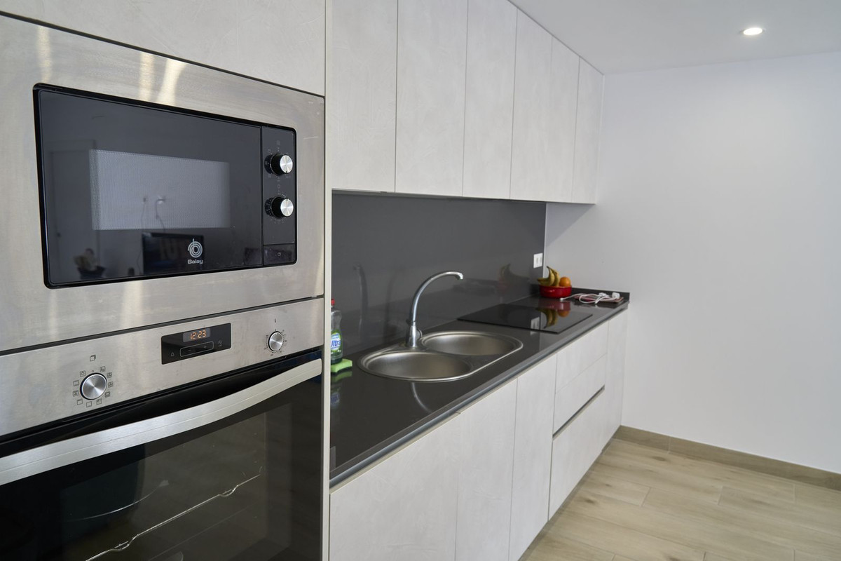 Se vende Apartamento Planta Baja de 3 dormitorios en Costa Del Sol, Málaga, España