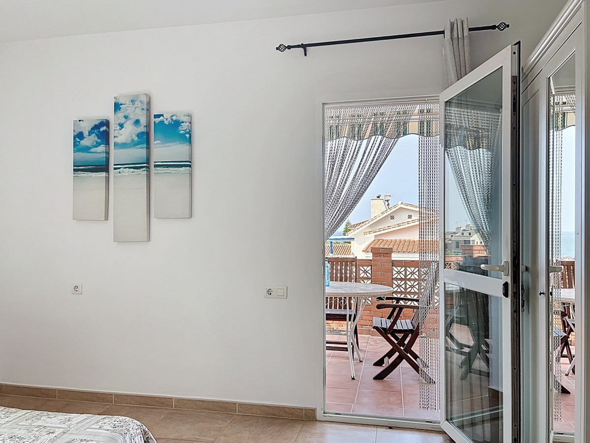 Se vende Villa - Chalet de 5 dormitorios en Costa Del Sol East, Málaga, España