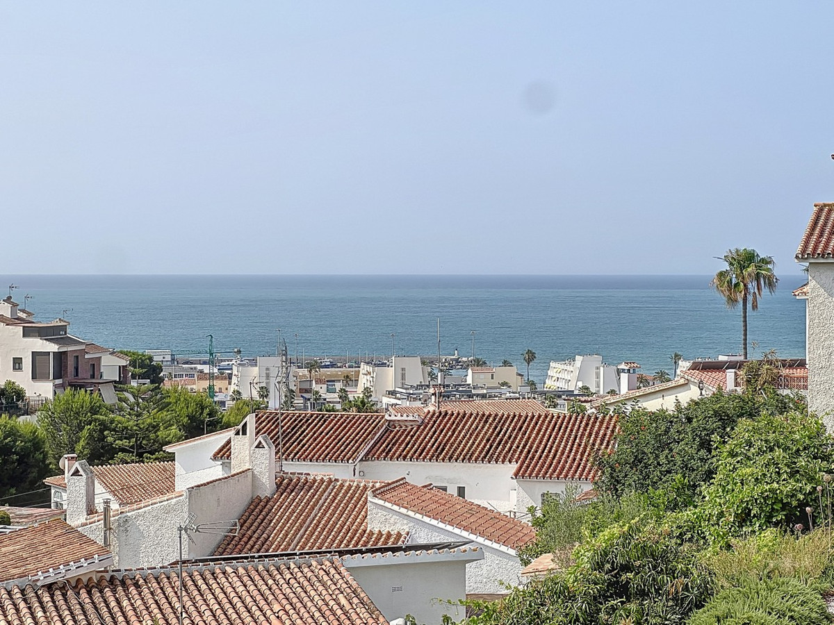 Se vende Villa - Chalet de 5 dormitorios en Costa Del Sol East, Málaga, España