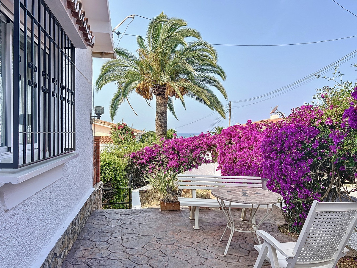 Se vende Villa - Chalet de 5 dormitorios en Costa Del Sol East, Málaga, España