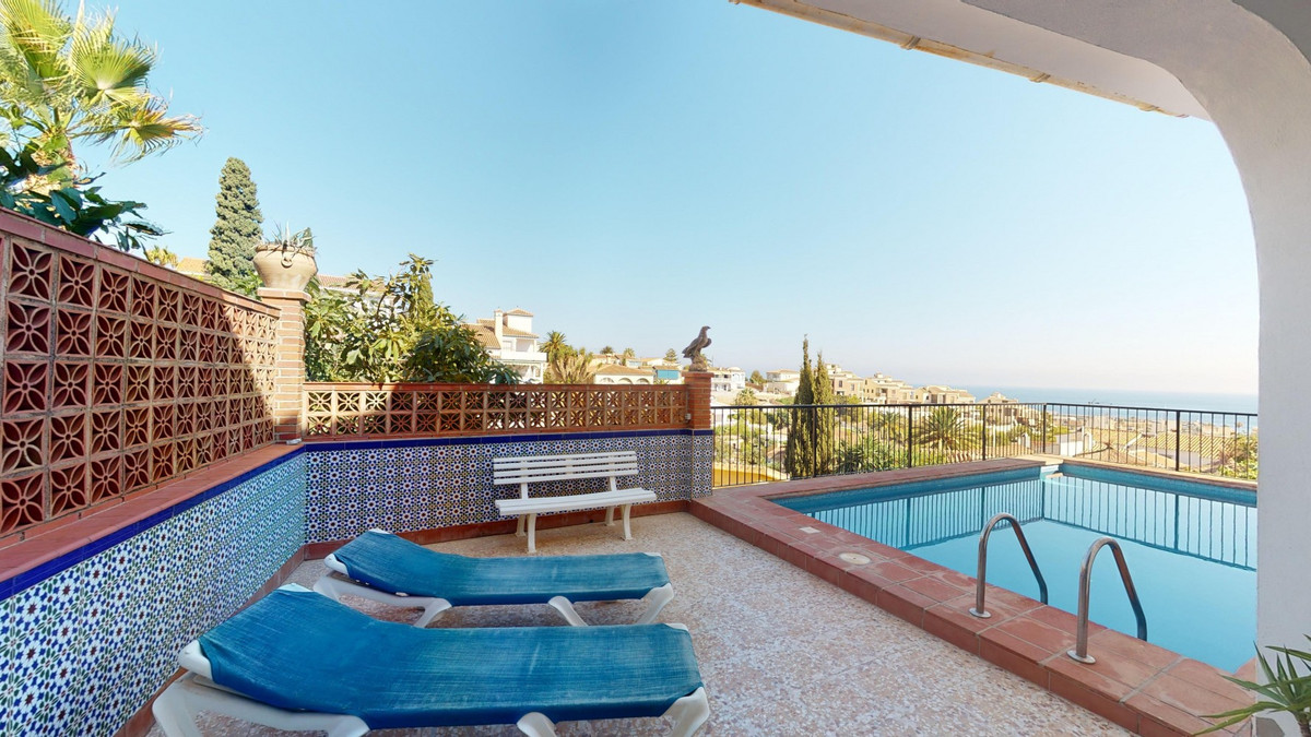 Se vende Villa - Chalet de 5 dormitorios en Costa Del Sol East, Málaga, España
