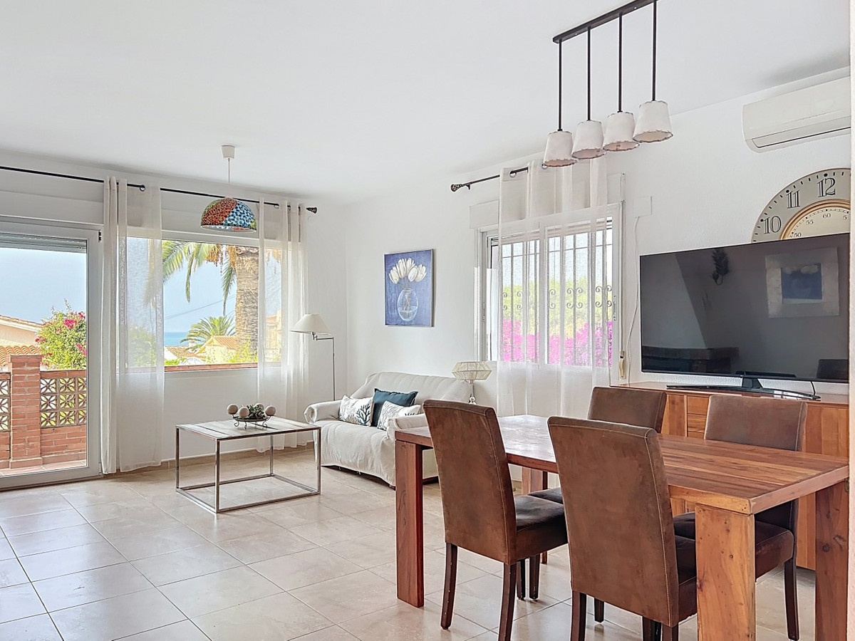 Se vende Villa - Chalet de 5 dormitorios en Costa Del Sol East, Málaga, España