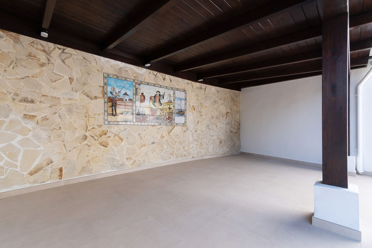4 Bed Townhouse for sale in Marbella Costa Del Sol, Málaga, Spain