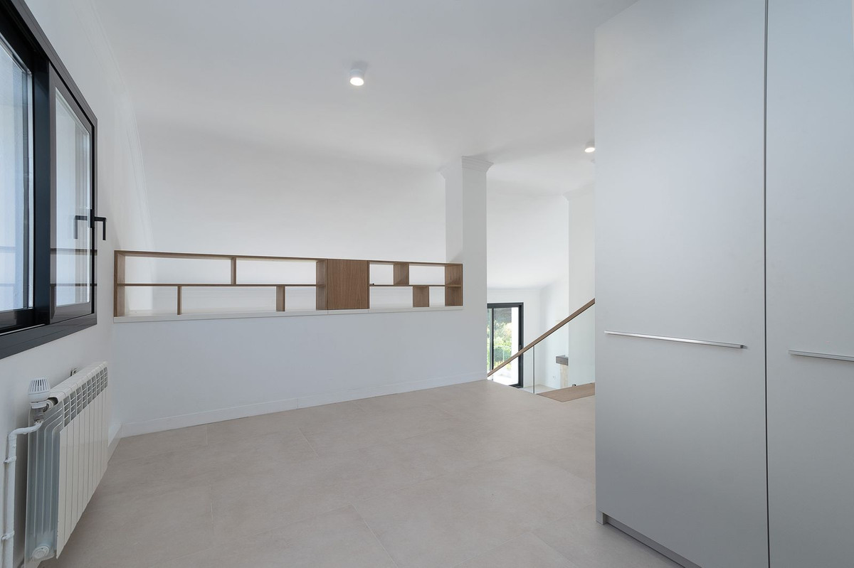 4 Bed Townhouse for sale in Marbella Costa Del Sol, Málaga, Spain