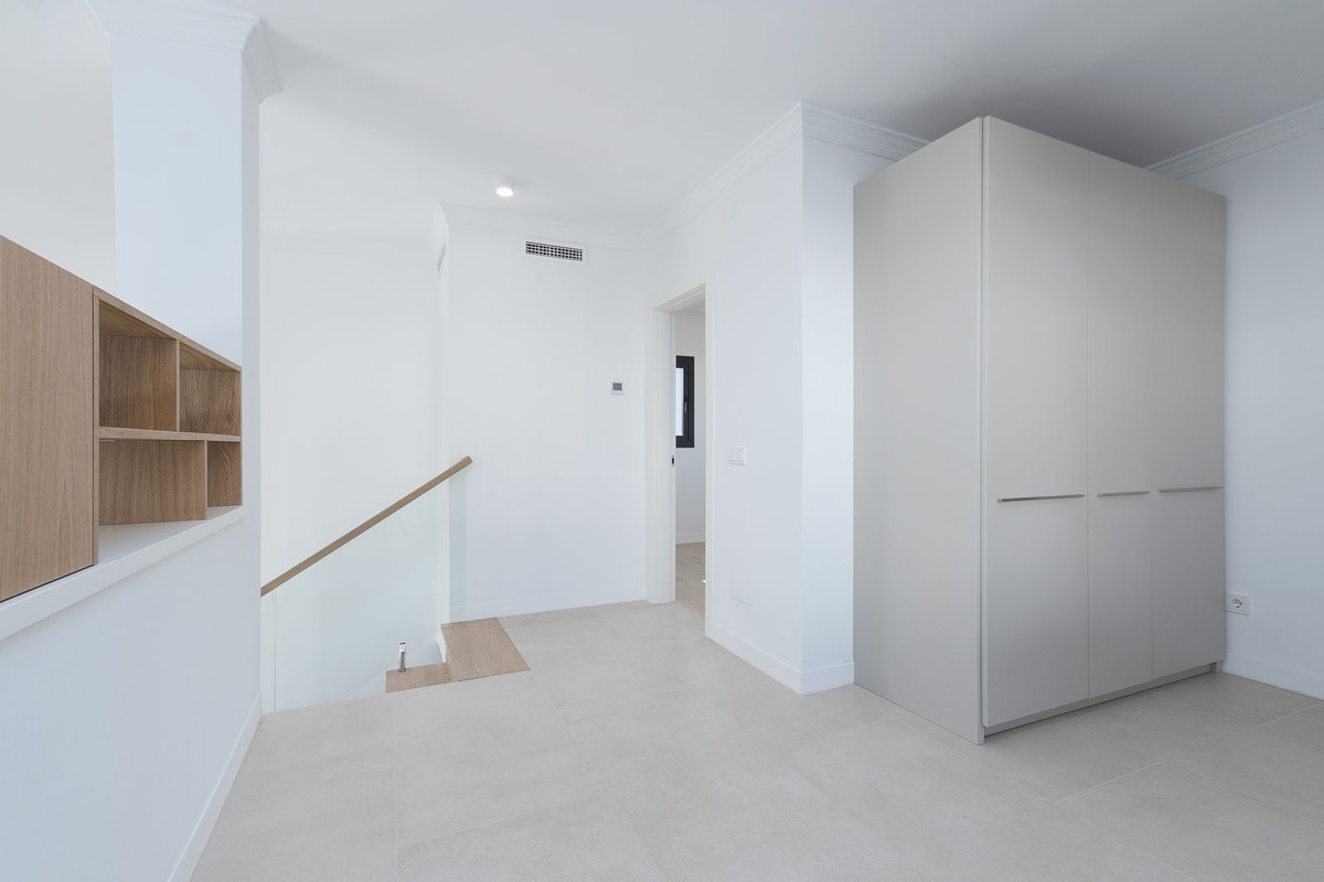 4 Bed Townhouse for sale in Marbella Costa Del Sol, Málaga, Spain