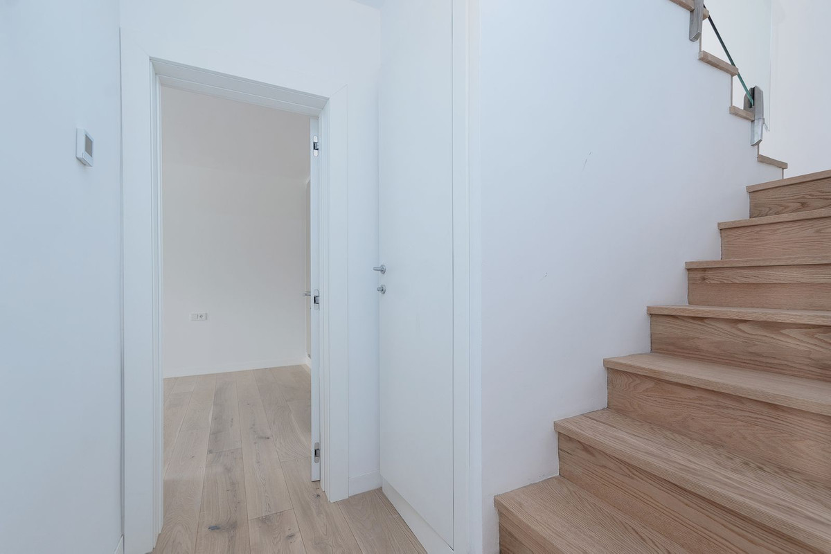4 Bed Townhouse for sale in Marbella Costa Del Sol, Málaga, Spain