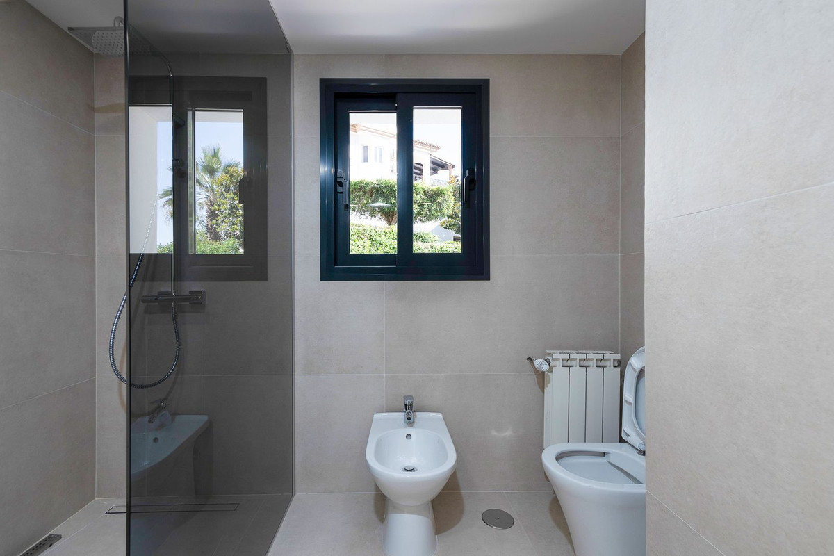 4 Bed Townhouse for sale in Marbella Costa Del Sol, Málaga, Spain