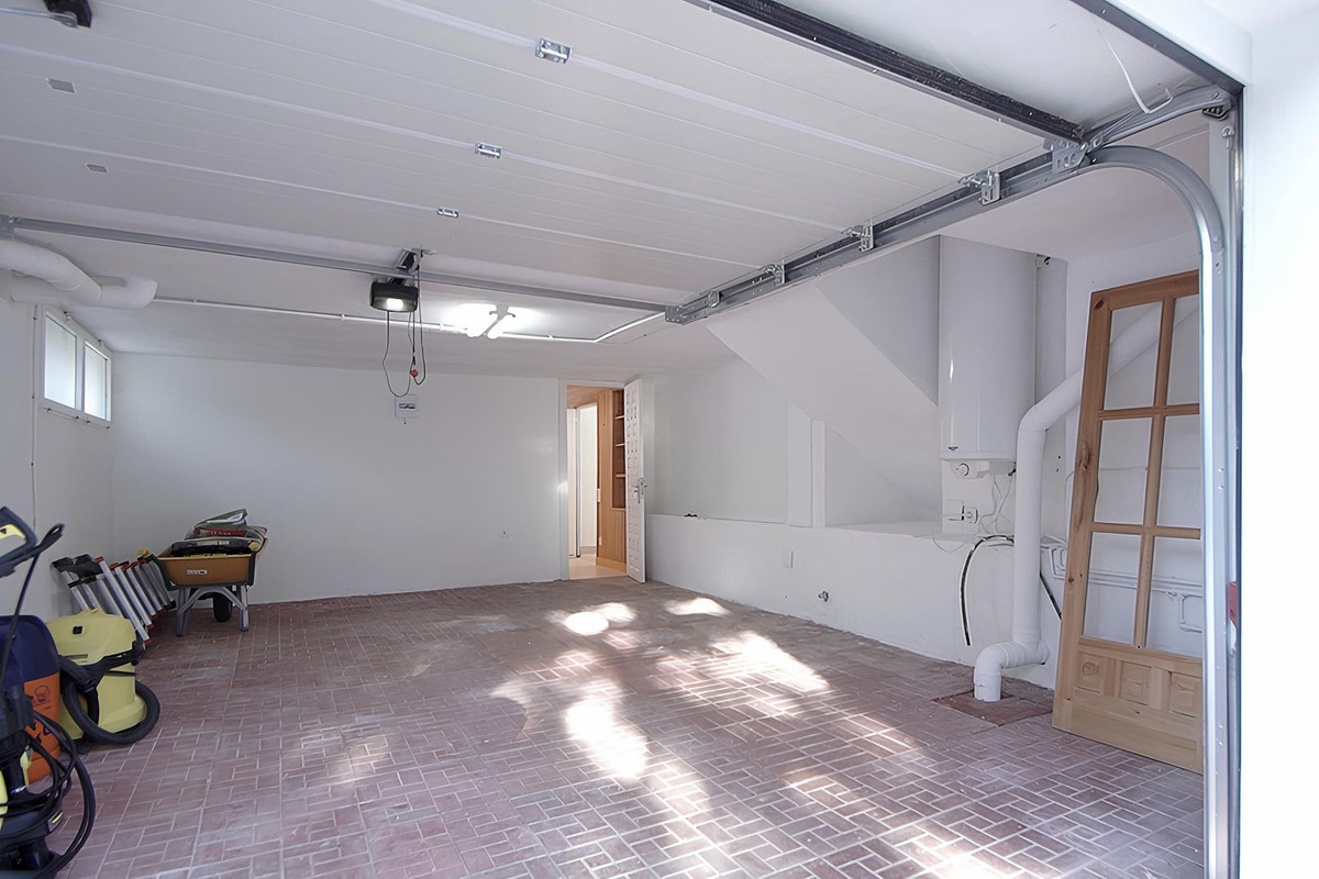 4 Bed Townhouse for sale in Marbella Costa Del Sol, Málaga, Spain