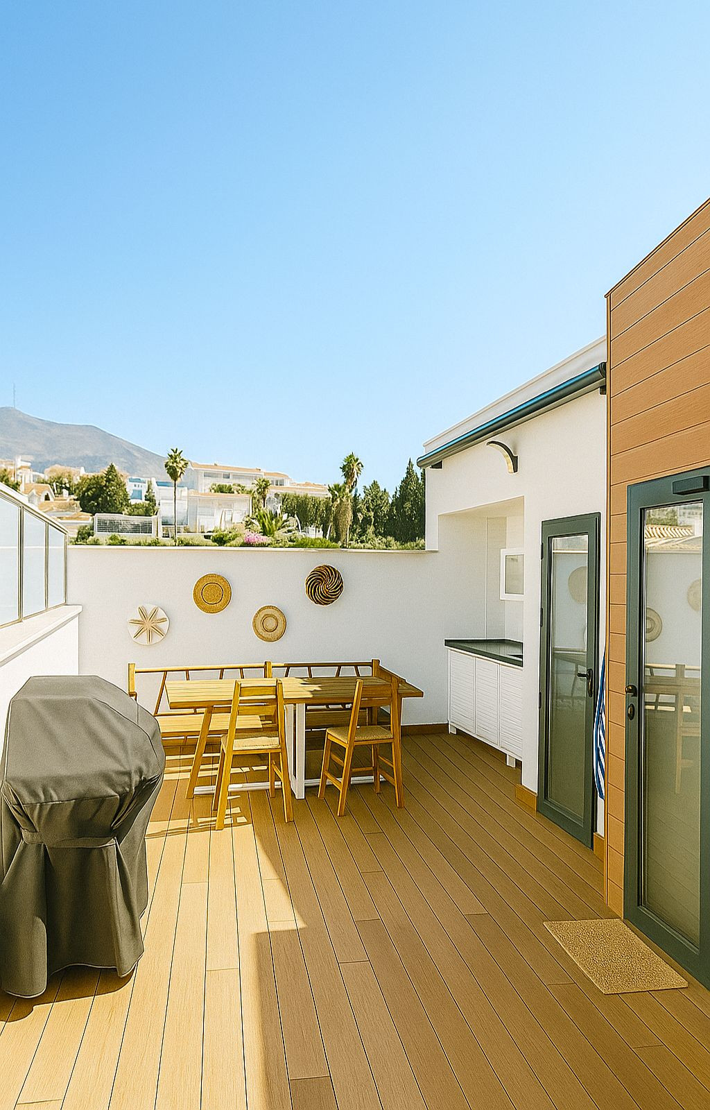 3 Bed Townhouse for sale in Fuengirola Costa Del Sol, Málaga, Spain