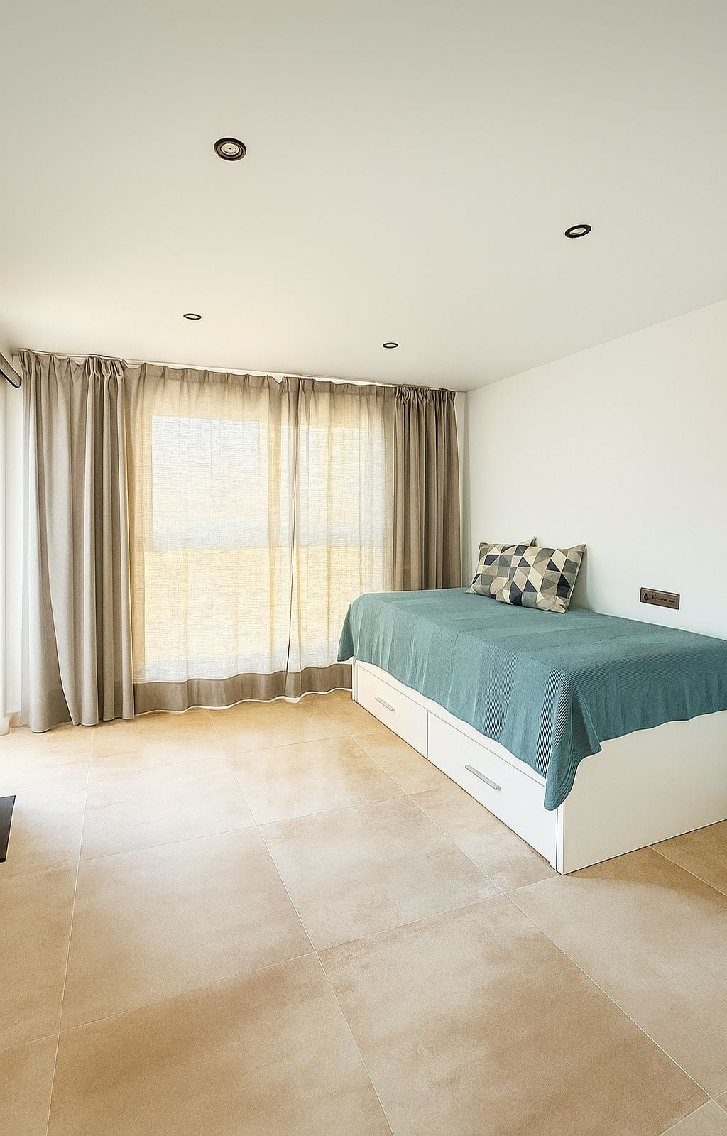 3 Bed Townhouse for sale in Fuengirola Costa Del Sol, Málaga, Spain
