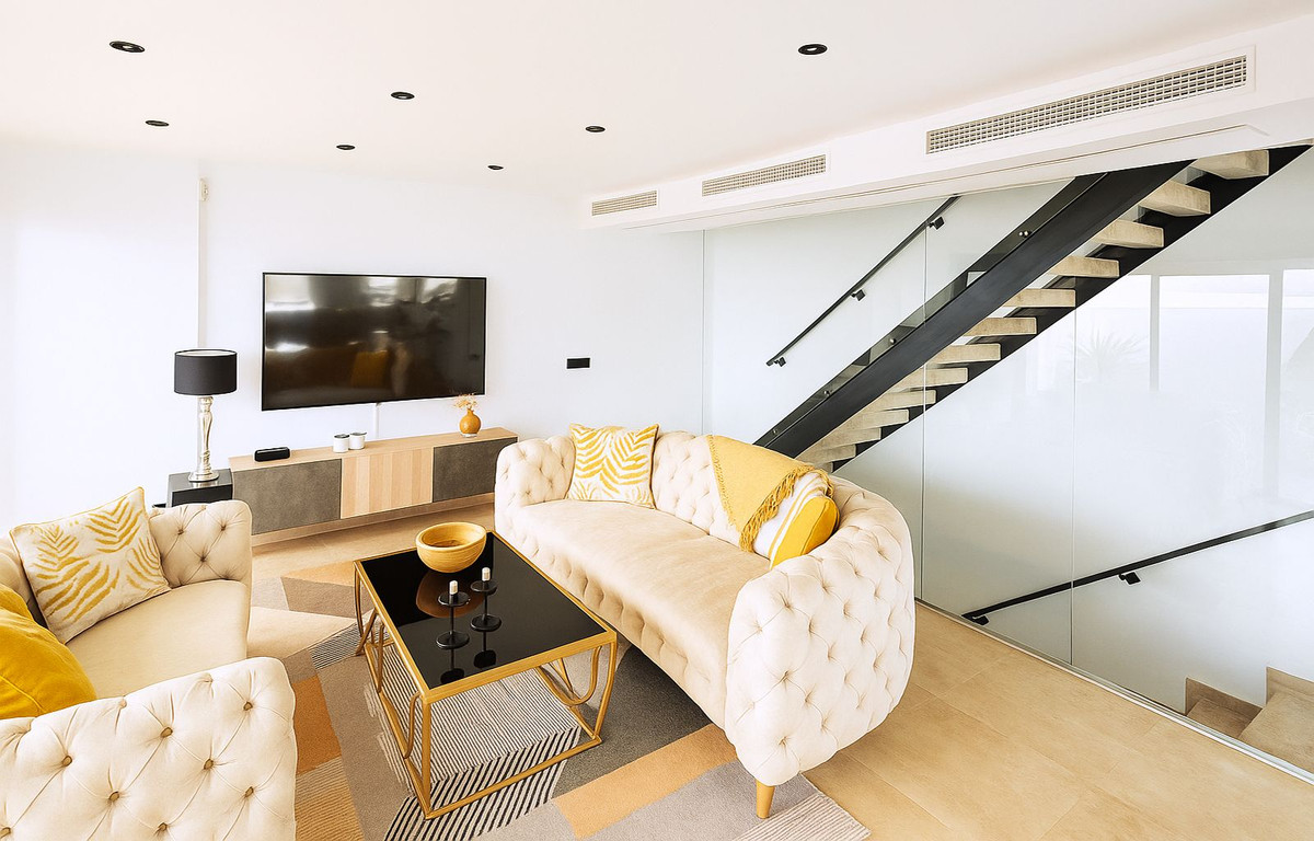 3 Bed Townhouse for sale in Fuengirola Costa Del Sol, Málaga, Spain