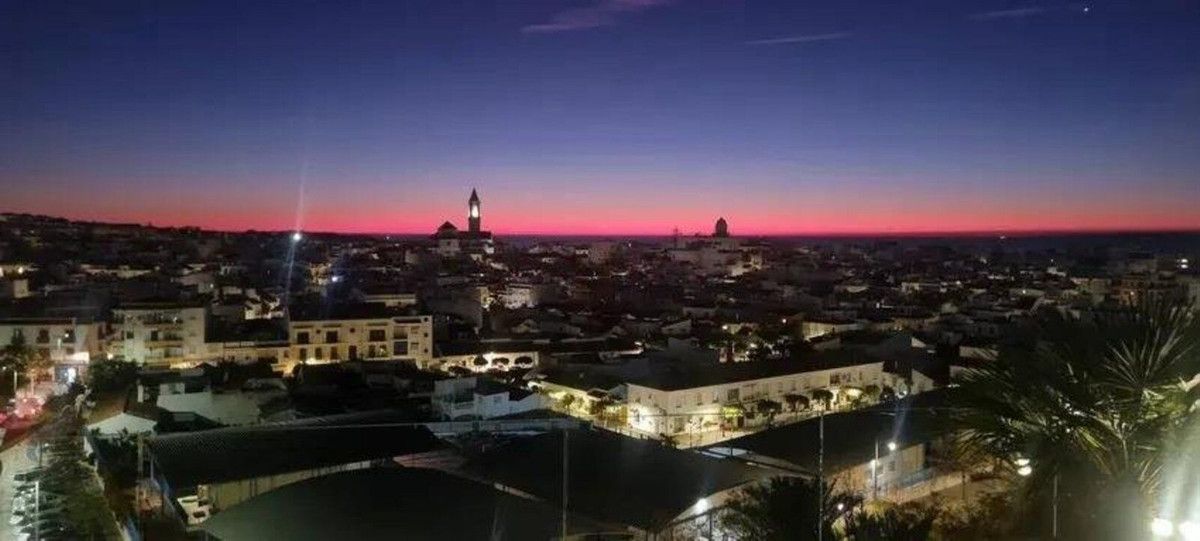 2 Bed Apartment for sale in Estepona Costa Del Sol, Málaga, Spain