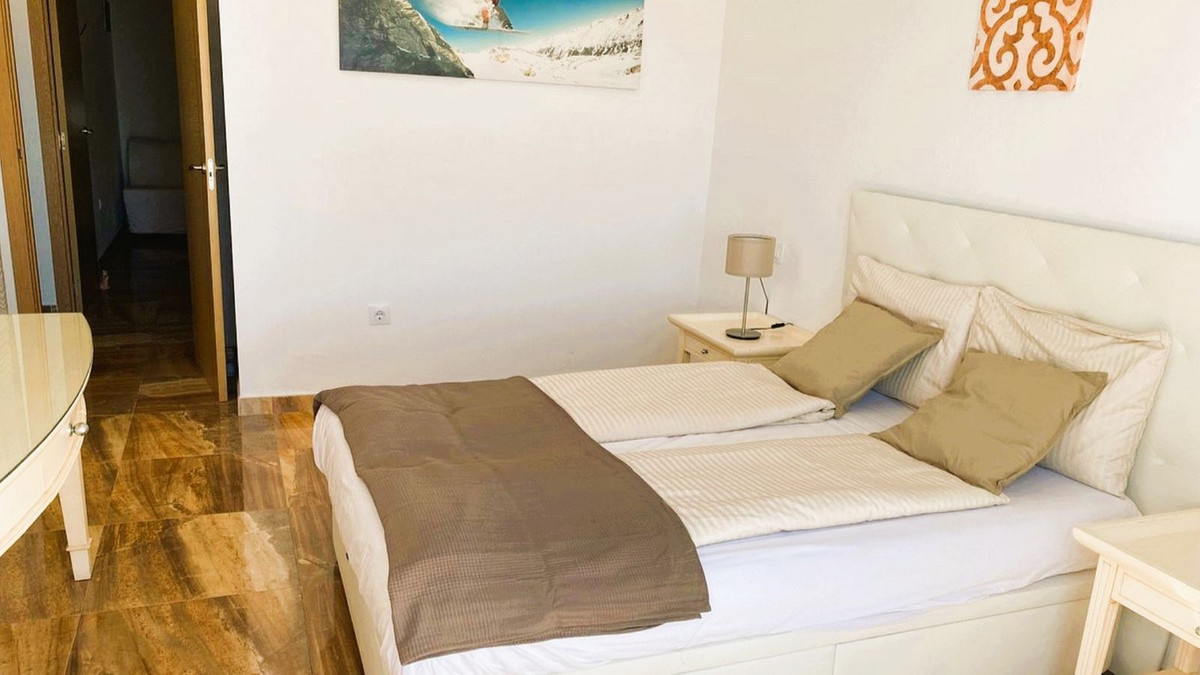 Se vende Villa - Chalet de 3 dormitorios en Costa Del Sol, Málaga, España