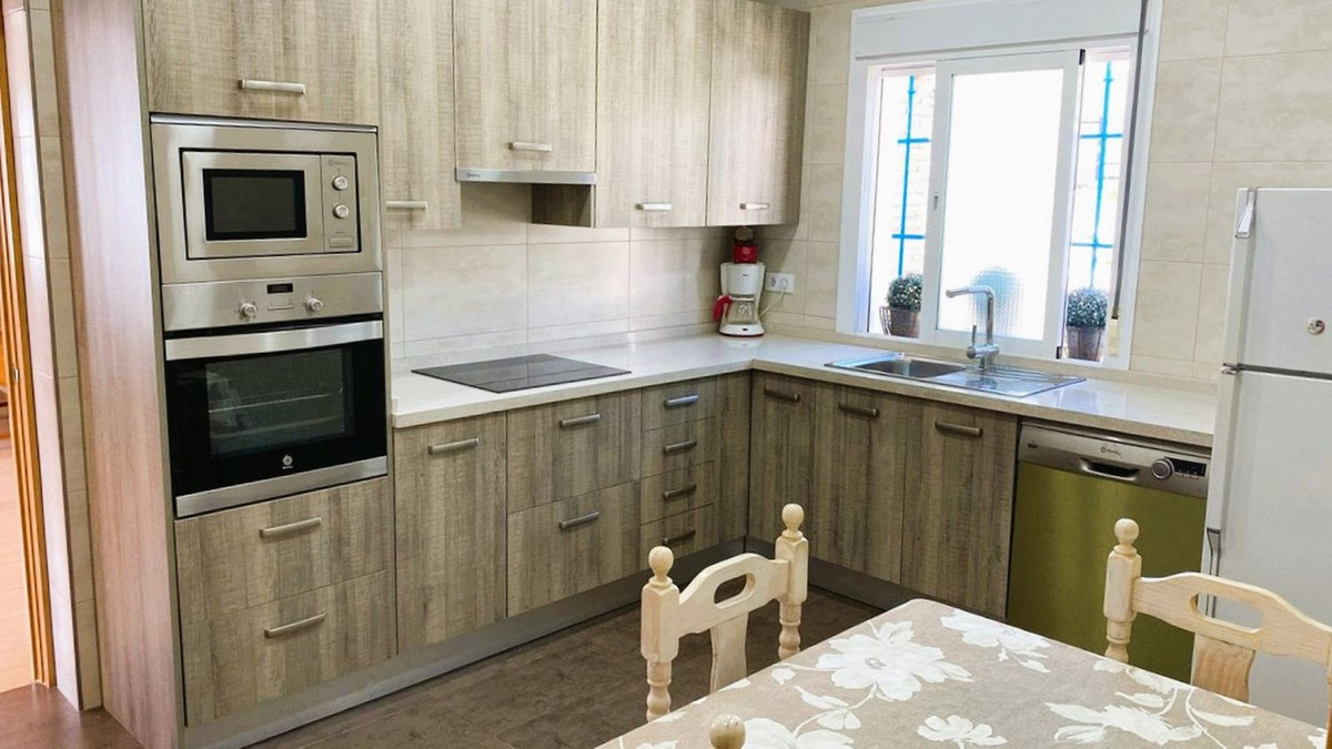 Se vende Villa - Chalet de 3 dormitorios en Costa Del Sol, Málaga, España
