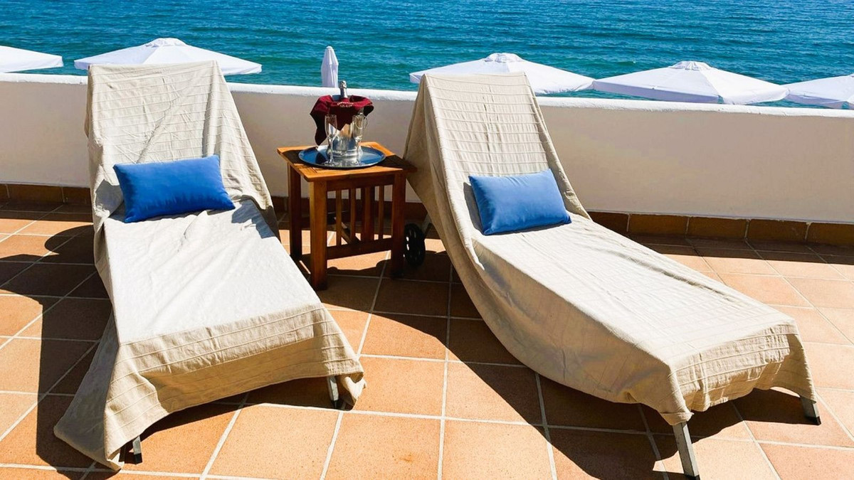 Se vende Villa - Chalet de 3 dormitorios en Costa Del Sol, Málaga, España