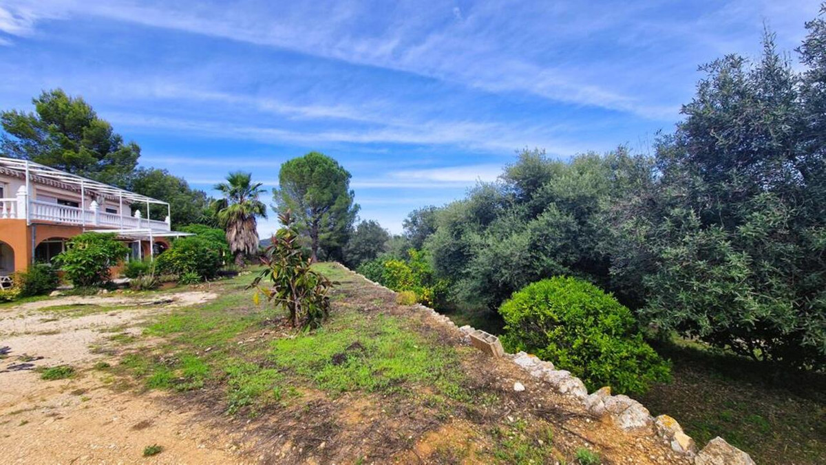 Se vende Villa - Chalet de 3 dormitorios en Costa Blanca, Alicante, España