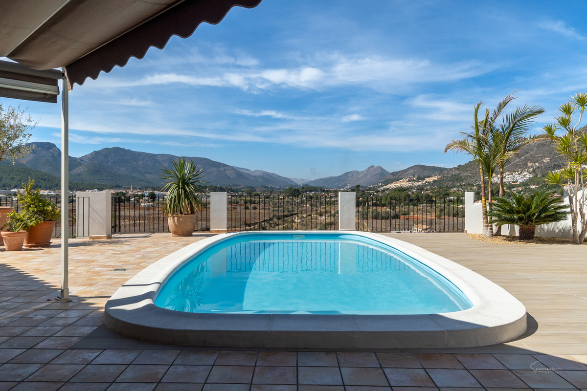 5 Bed Townhouse for sale in Lliber Costa Blanca, Alicante, Spain