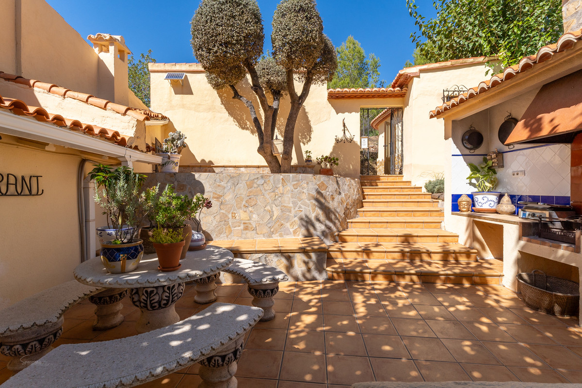 Se vende Villa - Chalet de 5 dormitorios en Costa Blanca, Alicante, España