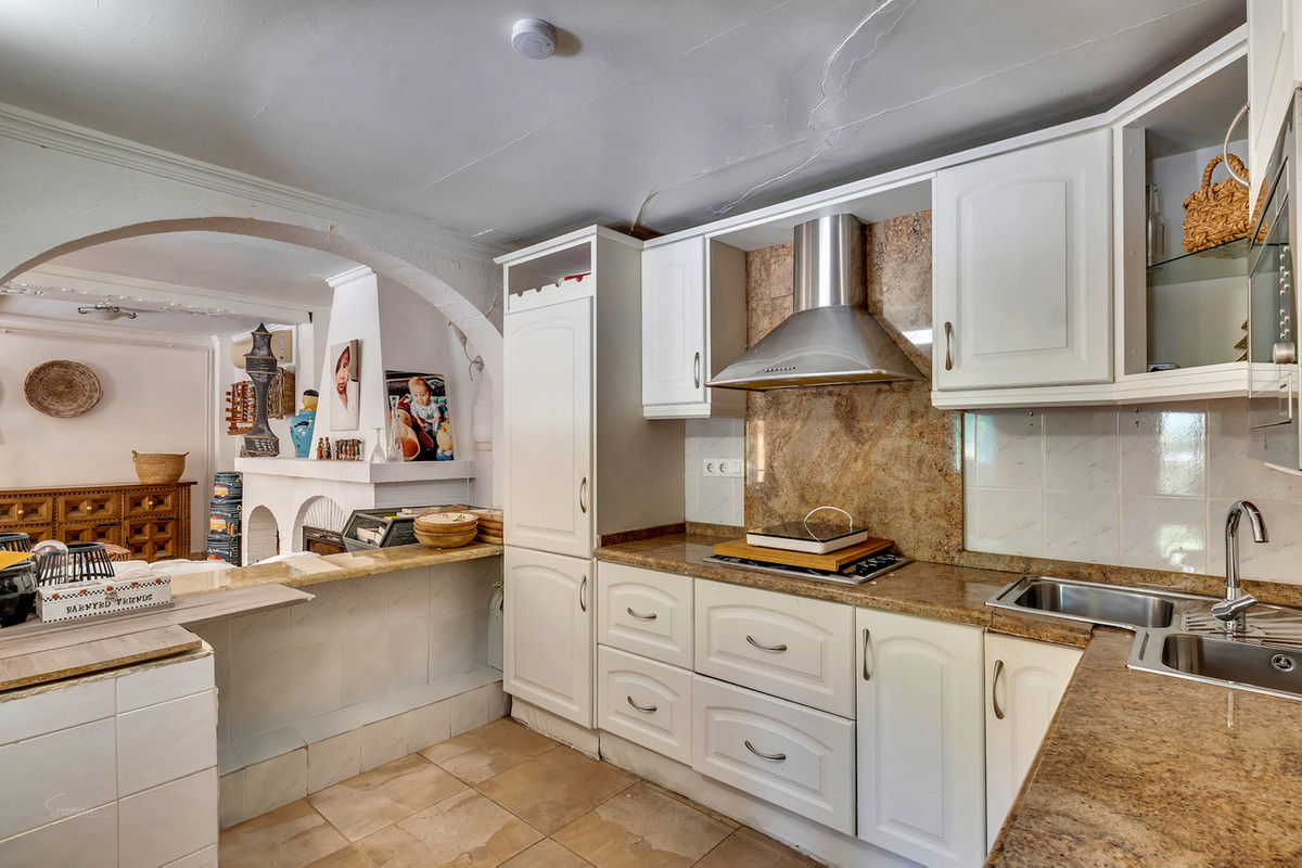 Se vende Villa - Chalet de 5 dormitorios en Costa Blanca, Alicante, España