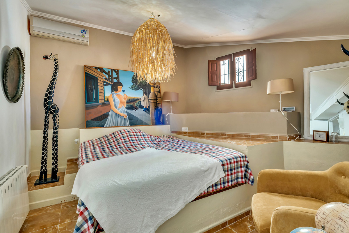 Se vende Villa - Chalet de 5 dormitorios en Costa Blanca, Alicante, España