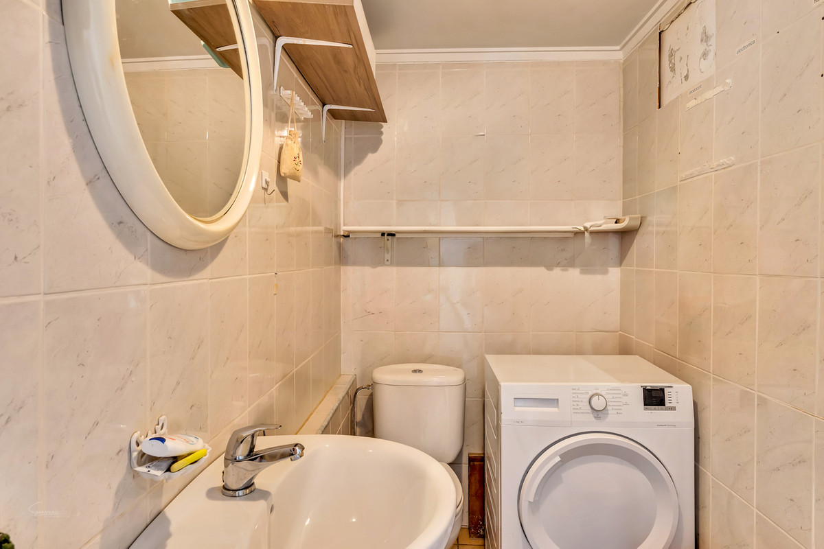 Se vende Villa - Chalet de 5 dormitorios en Costa Blanca, Alicante, España