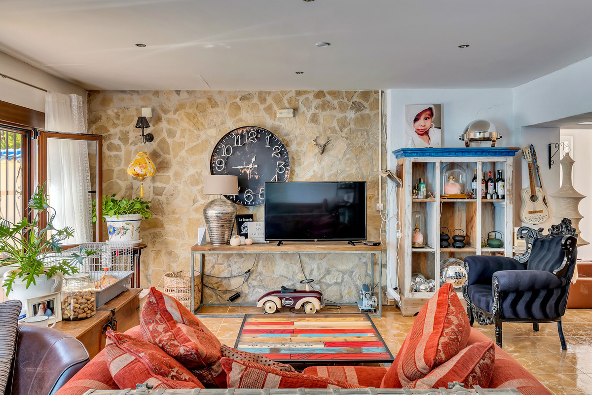 Se vende Villa - Chalet de 5 dormitorios en Costa Blanca, Alicante, España