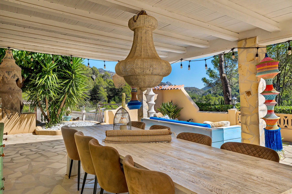 Se vende Villa - Chalet de 5 dormitorios en Costa Blanca, Alicante, España