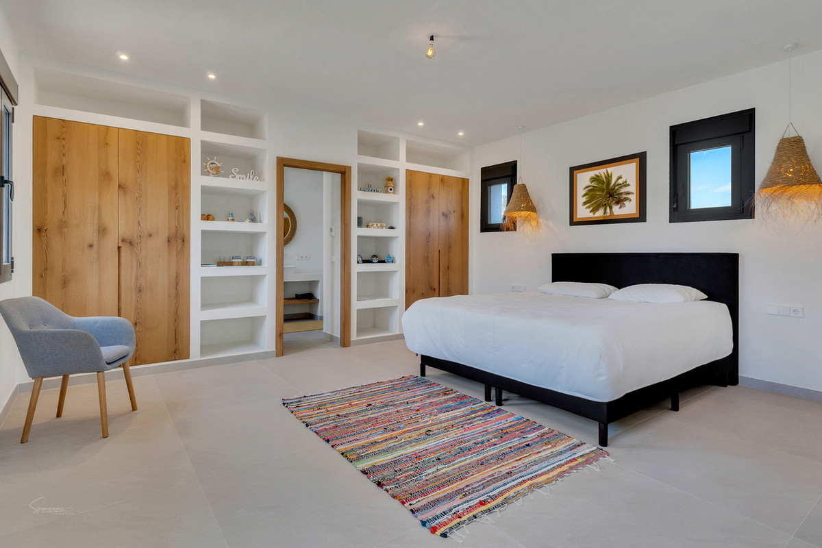 4 Bed Townhouse for sale in Benissa Costa Blanca, Alicante, Spain