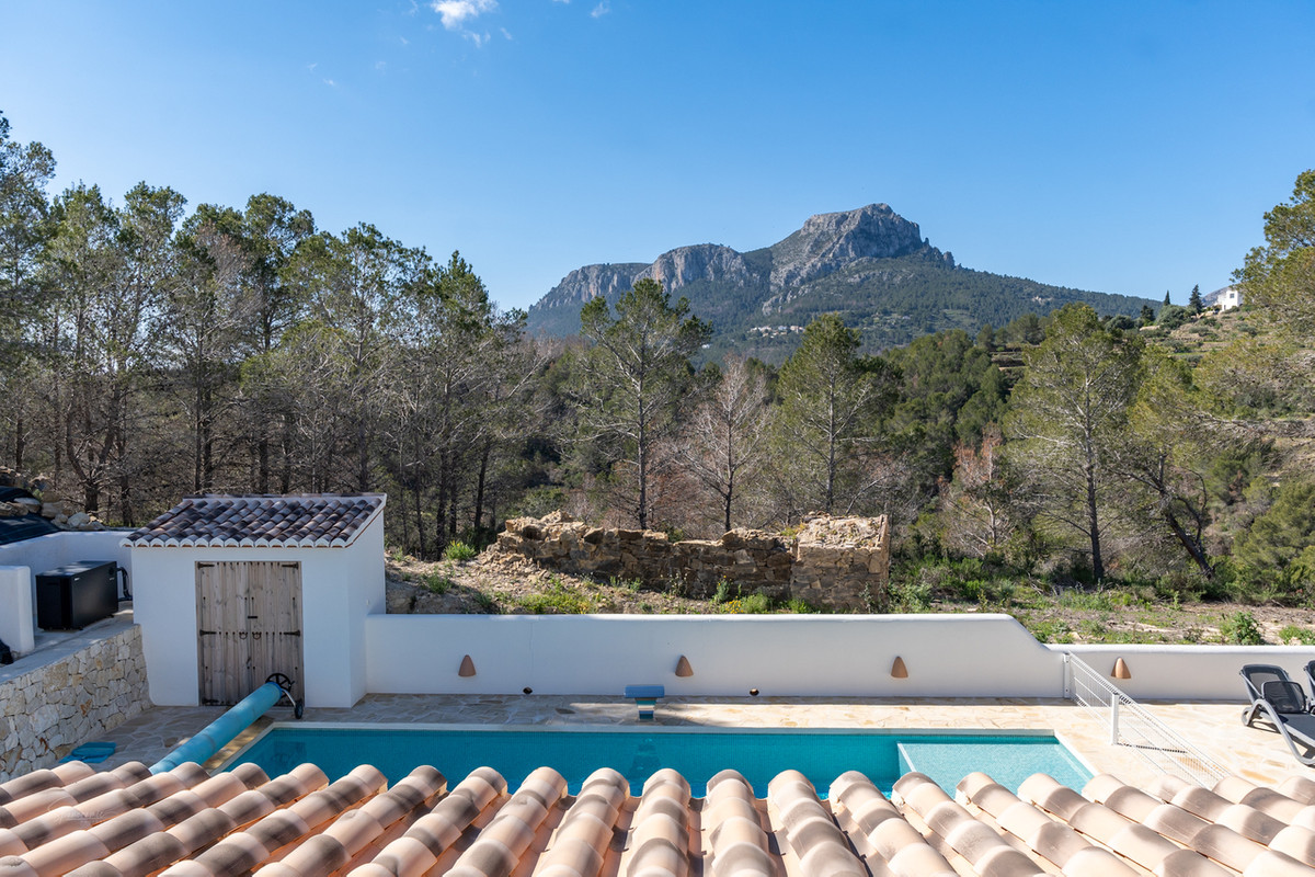 4 Bed Townhouse for sale in Benissa Costa Blanca, Alicante, Spain