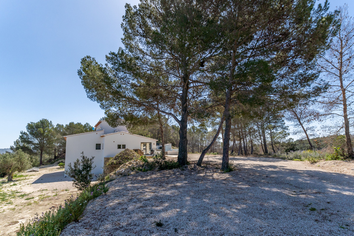4 Bed Townhouse for sale in Benissa Costa Blanca, Alicante, Spain