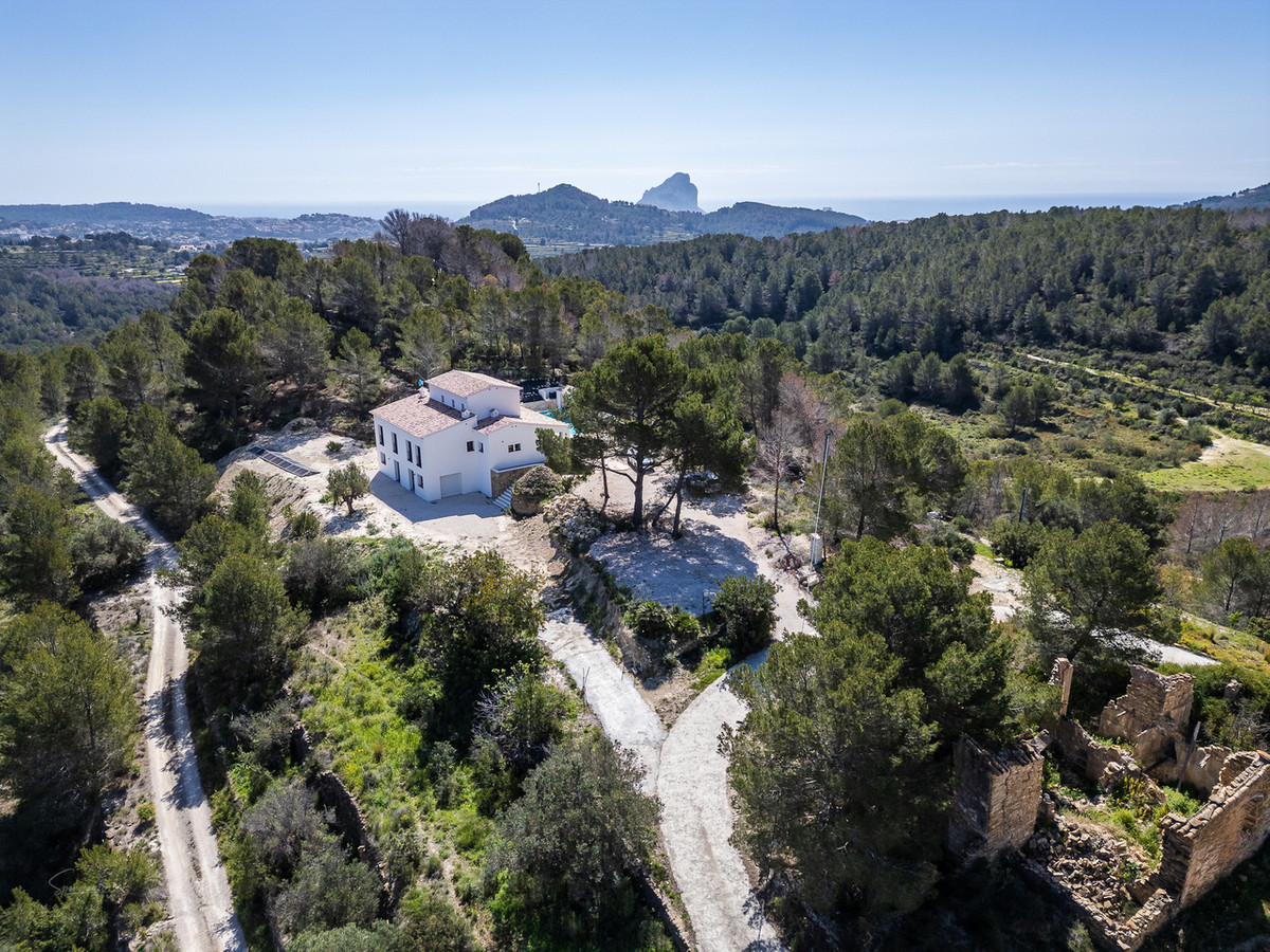4 Bed Townhouse for sale in Benissa Costa Blanca, Alicante, Spain